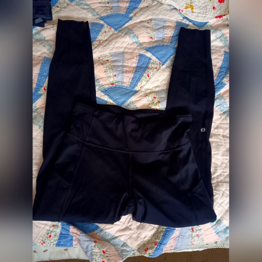 Lululemon workout leggings